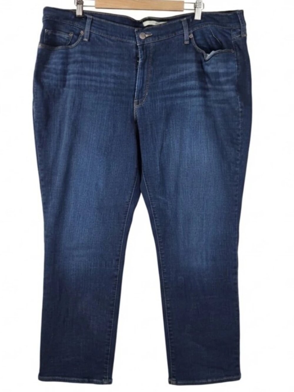 Levi's Women's Size 22W Jeans Classic Straight Leg Dark Wash Denim - Picture 2 of 10